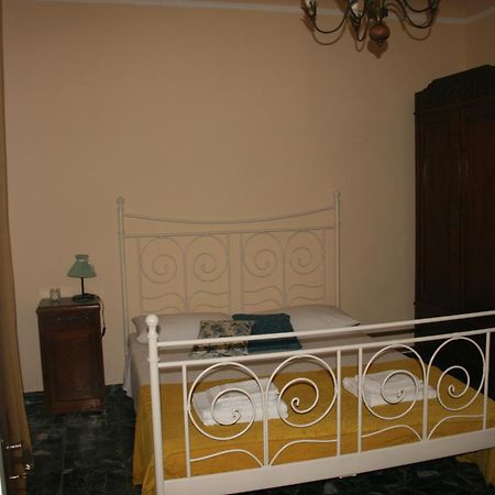 Апартаменти La Casa Di Giusy Монтемарчіано Екстер'єр фото